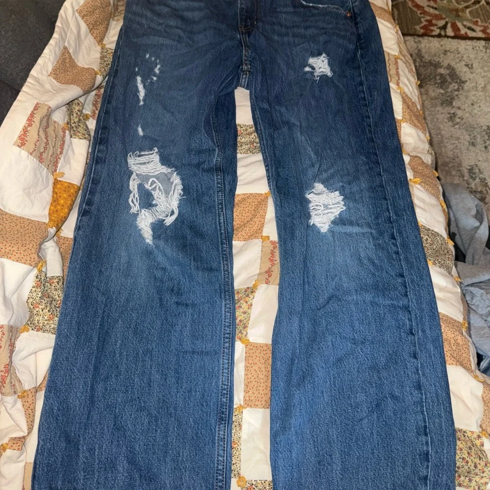 Levi’s Blue Jeans - Picture 5 of 6